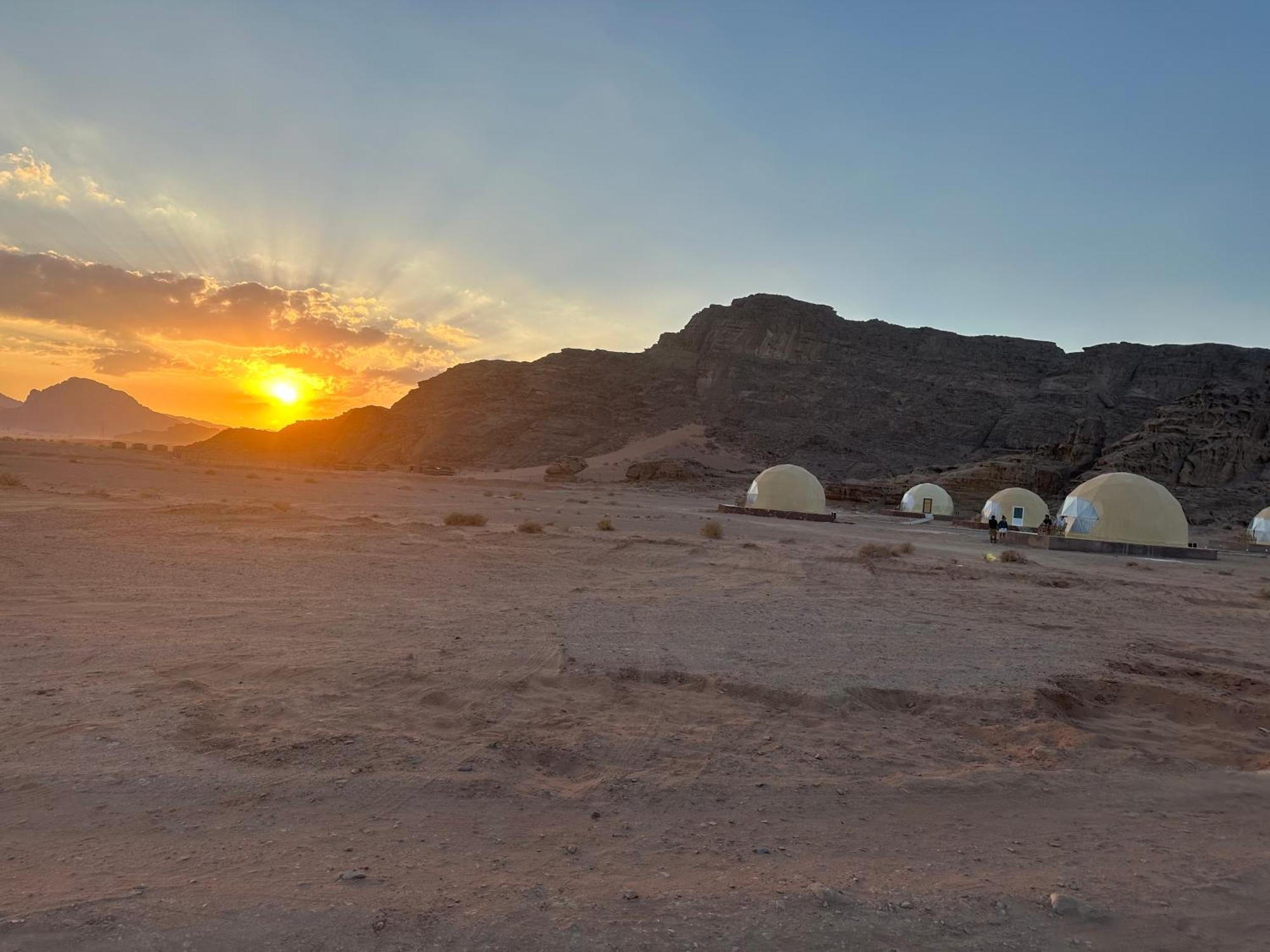 Nara Wadi Rum Camp Экстерьер фото